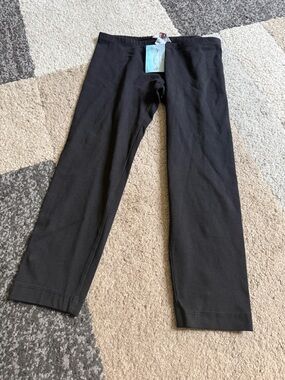 Hard Tail Black Womens Capri Pants- Size Medium